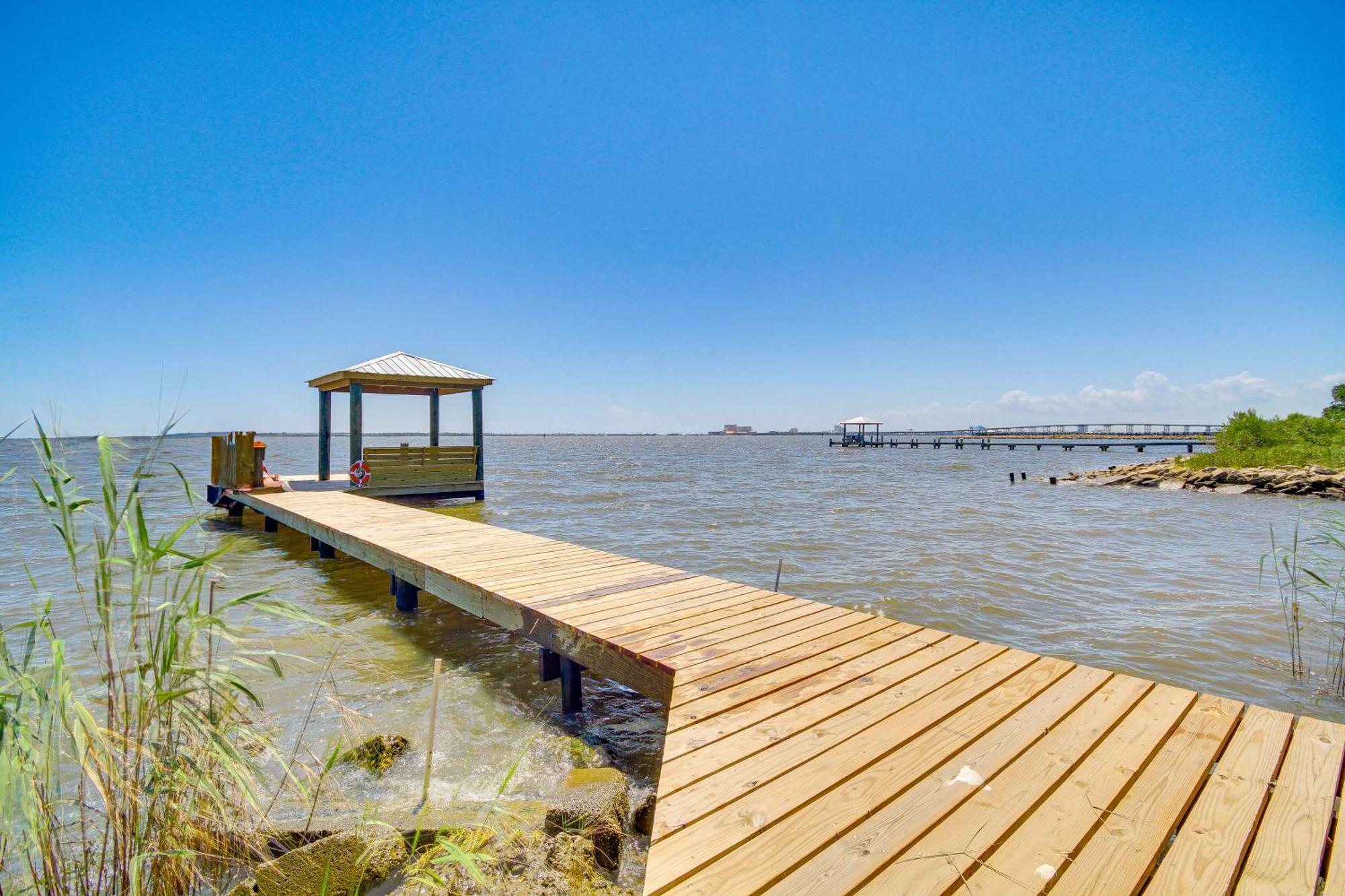 Historic Biloxi Bay Cottage With Beautiful View Ocean Springs Exterior photo